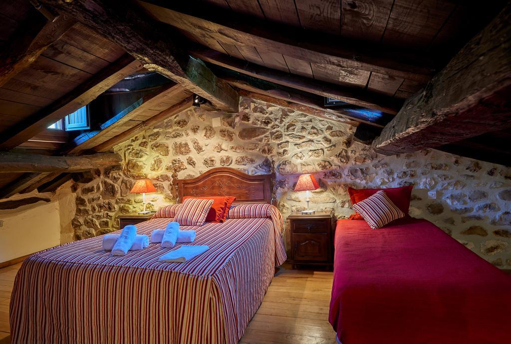 Pensjonat Casas Rurales La Tahona De Besnes Alles Zewnętrze zdjęcie