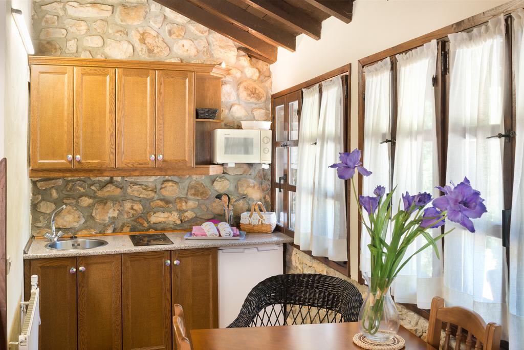 Pensjonat Casas Rurales La Tahona De Besnes Alles Zewnętrze zdjęcie