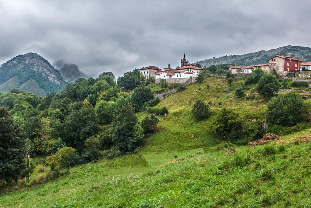 Pensjonat Casas Rurales La Tahona De Besnes Alles Zewnętrze zdjęcie