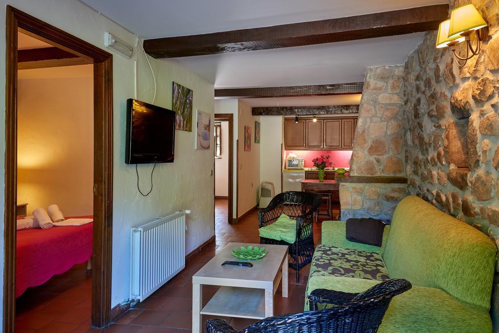 Pensjonat Casas Rurales La Tahona De Besnes Alles Zewnętrze zdjęcie