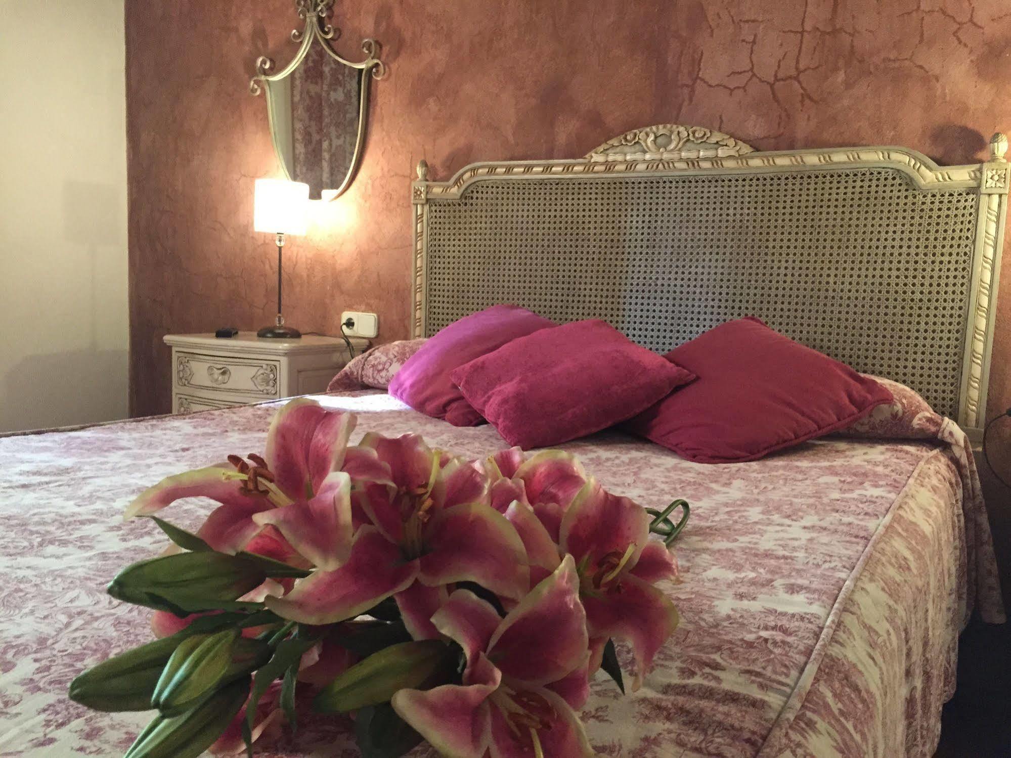 Pensjonat Casas Rurales La Tahona De Besnes Alles Zewnętrze zdjęcie