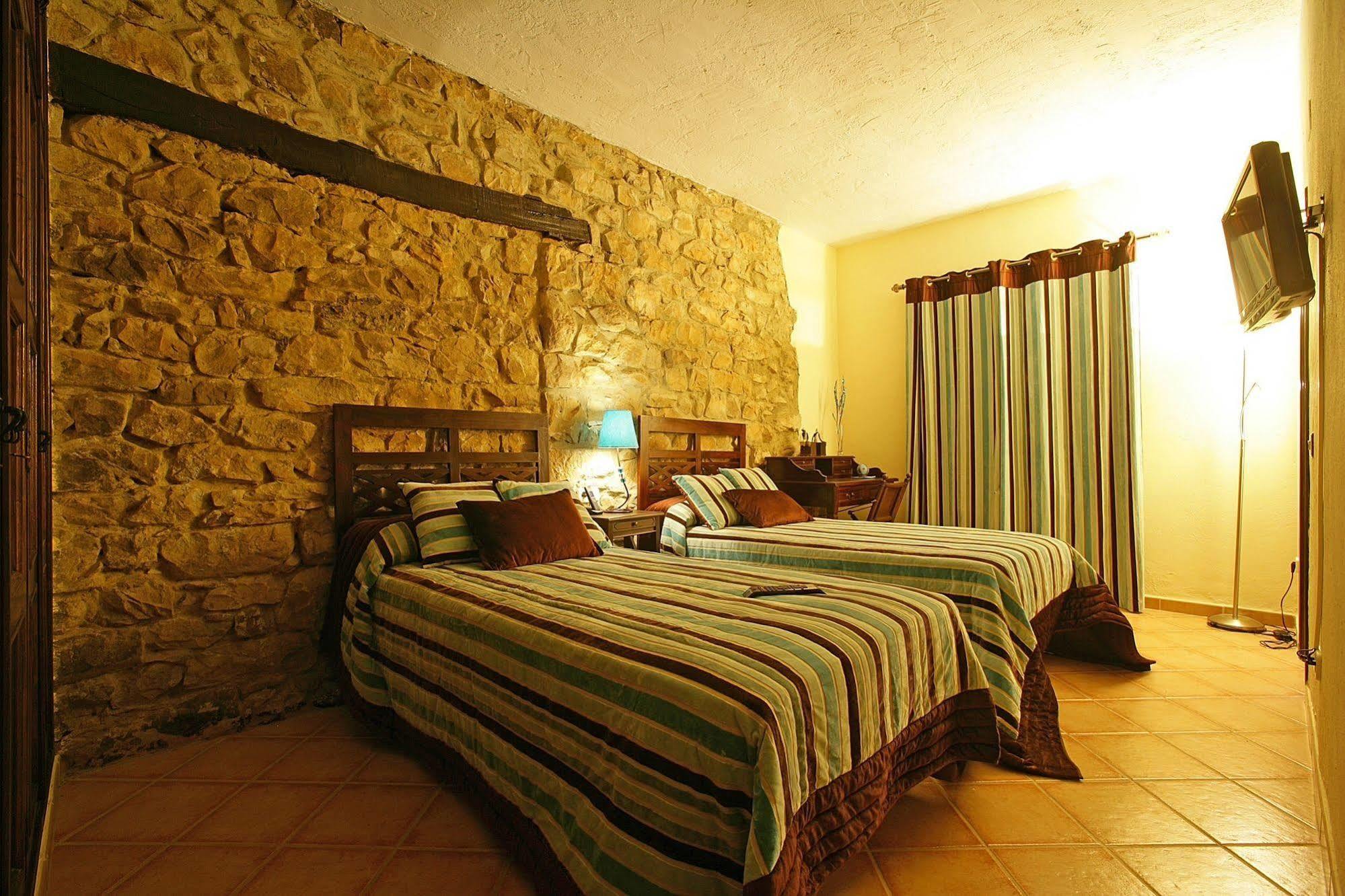 Pensjonat Casas Rurales La Tahona De Besnes Alles Zewnętrze zdjęcie